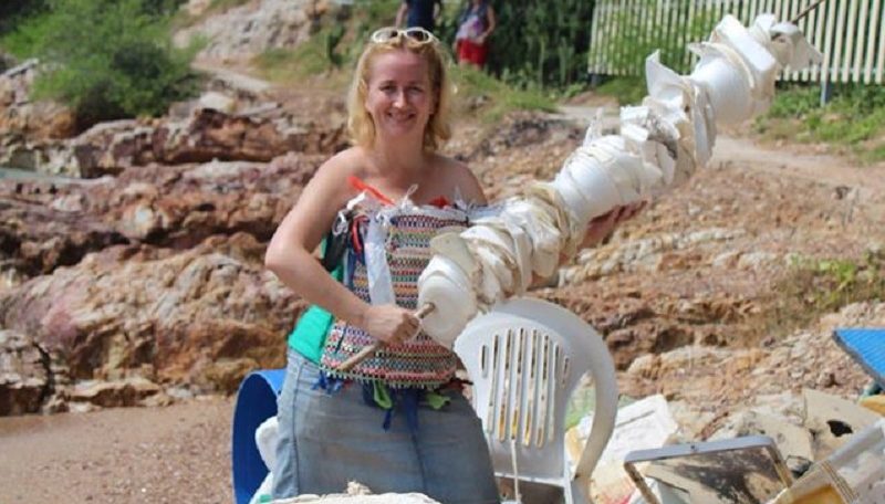 How a German Woman in Thailand Survives By Living Like a ‘Communist’