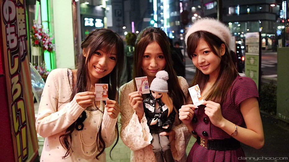 Why Japanese People Are Always Giving Gifts to Each Other