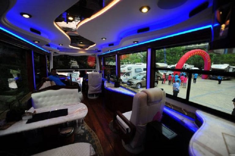 $1 Million Chinese Luxury RV is Proof That China is Getting Super Bougie