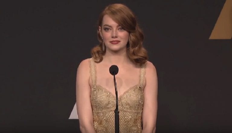 Emma Stone Keeps Her Cool After Hong Kong Reporter Asks a ‘Super Rude’ Question at the Oscars