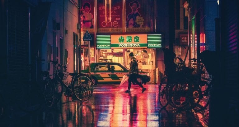 Robber Surrenders to Police After Taxi Driver Buys Him Dinner in Japan
