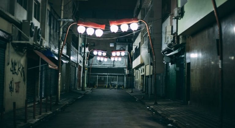 Hong Kong Woman Narrowly Escapes Rape by Praising Attacker’s Muscular Body