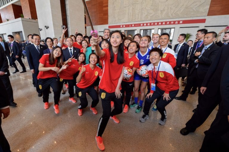 Chinese Tour Groups Suck
