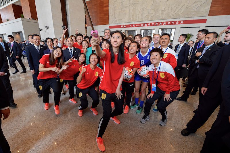 Chinese Tour Groups Suck