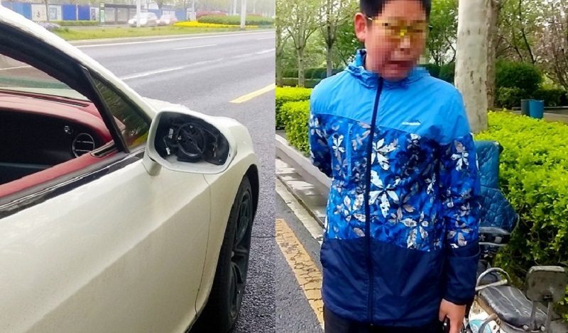 Chinese Teen Devastated After Breaking Man’s Bentley Side Mirror, Told to Pay $5,000