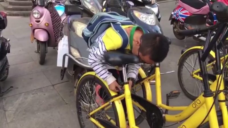 Chinese Boy Cracks Bike Lock in Under 60 Seconds Just By Listening