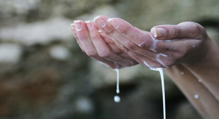 Moms in China are Earning Extra Cash Selling Breast Milk Online