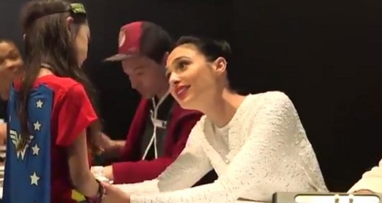 Little Girl Breaks Down in Tears After Meeting Wonder Woman