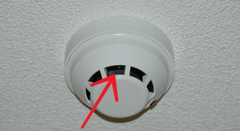 Korean Couple Shocked After Discovering Hidden Camera at Airbnb in Japan