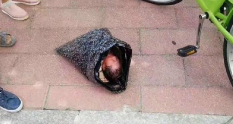 Chinese Mom Sends Baby Wrapped in Plastic to Orphanage Via Same-Day Delivery Service