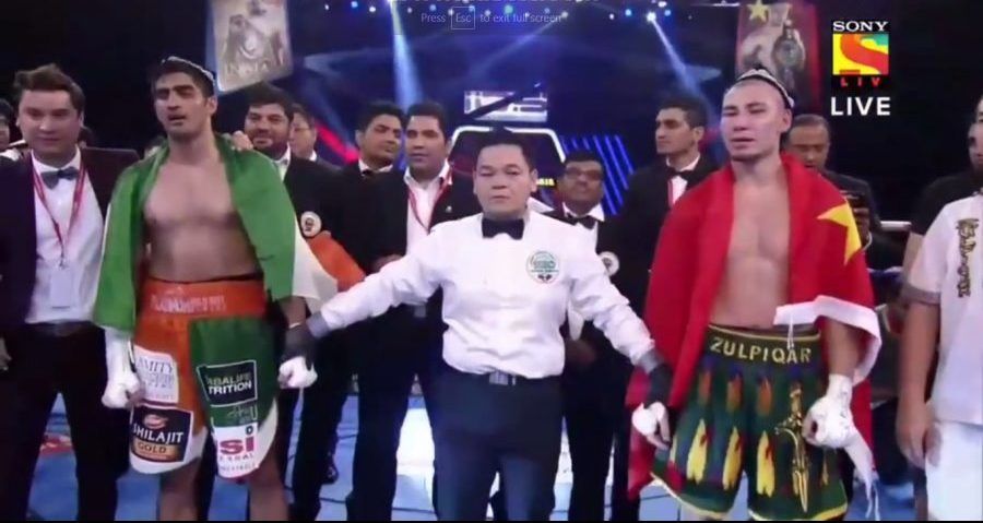Indian Boxer Offers Championship Belt After Defeating Chinese Opponent As a Peace Offering