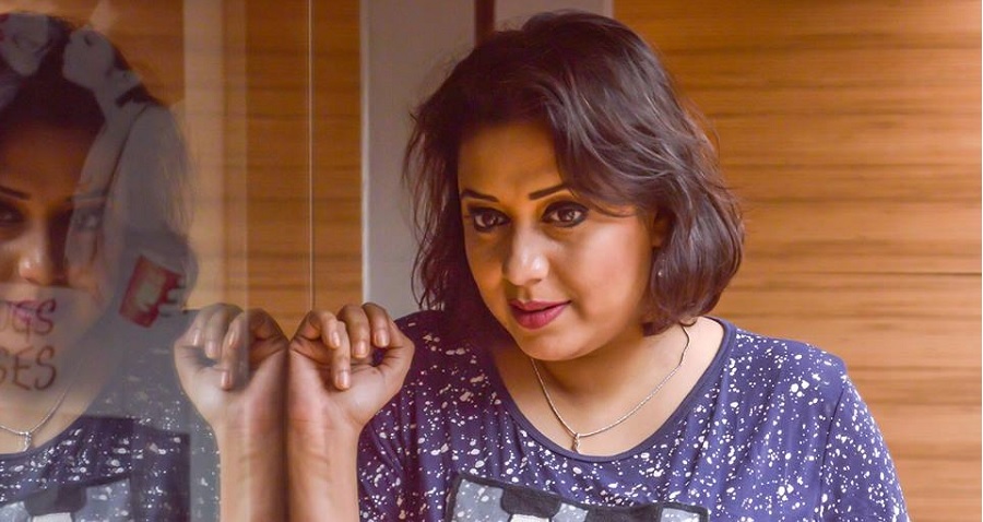Actress Harassed and Molested on Street in India As Witnesses Watch But Refuse to Help
