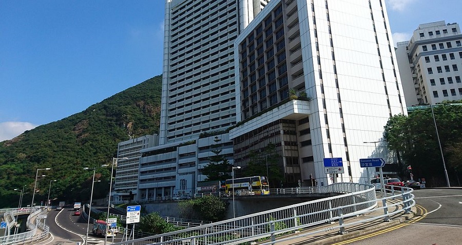 Hong Kong Doctor Leaves Liver Transplant Patient Cut Open For Hours to Go to Another Hospital