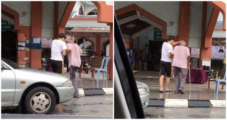 Malaysian Teen Stops to Help Elderly Man Get to Mosque in the Pouring Rain