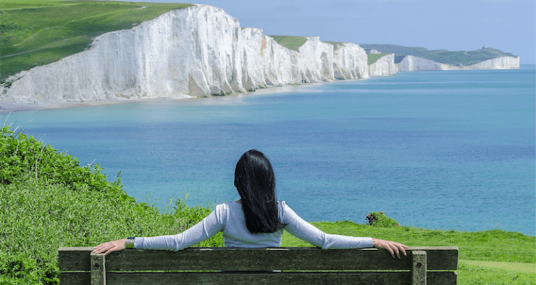 South Korean Exchange Student Falls to Her Death After Trying Jump Pose on a Cliff