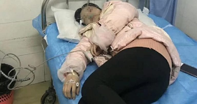 Chinese Teacher Brutally Assaulted By Parent After Child Fails Exam