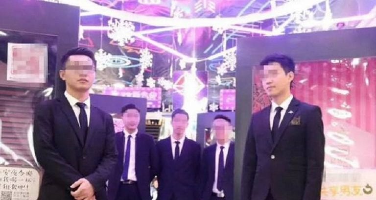Chinese Shopping Mall Offers Share-A-Boyfriend Service for the Holidays