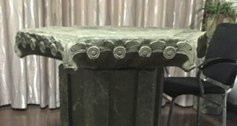 Tomb Raiders Arrested for Stealing Artifacts From Buddhist Monk Graves, Keeping One as a Coffee Table