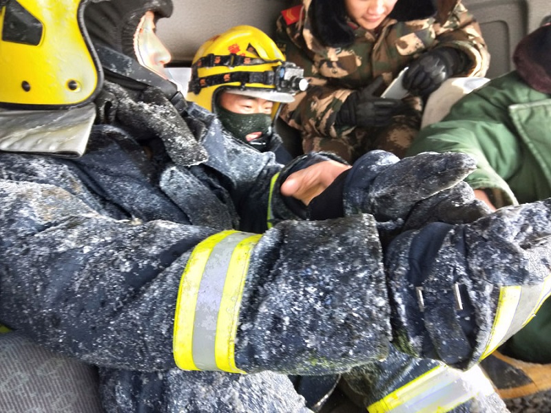 firefighters winter