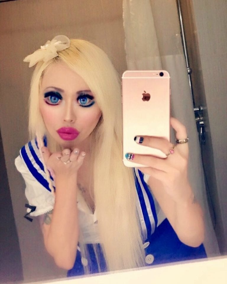 Barbie Fan Spends 35 000 To Look ‘more Caucasian’ After Getting Bullied For Her Eyes