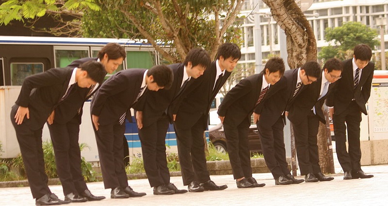 Book Teaching ‘Manners 90% of Japanese Don’t Know’ Has a Slight Problem…