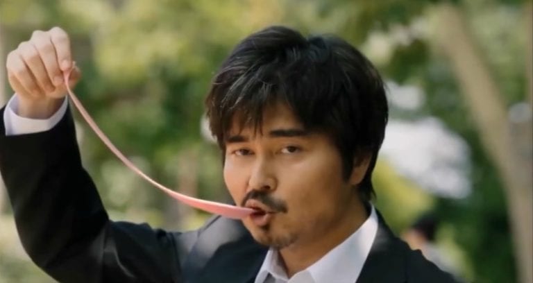 Walking While Chewing Gum May Help You Lose Weight, Japanese Study Says