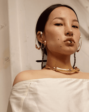 Tibetan Model Stuns the World With Her Dazzling, Unconventional Beauty