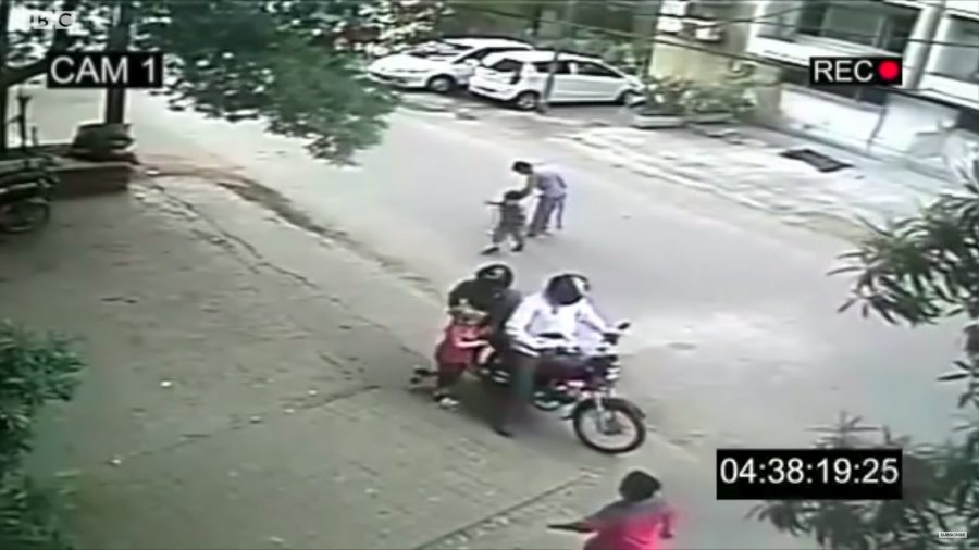 ‘Child Ki‌dna‌pp‌ing’ Social Experiment Sparks D‌eadly Ri‌o‌t‌s in India