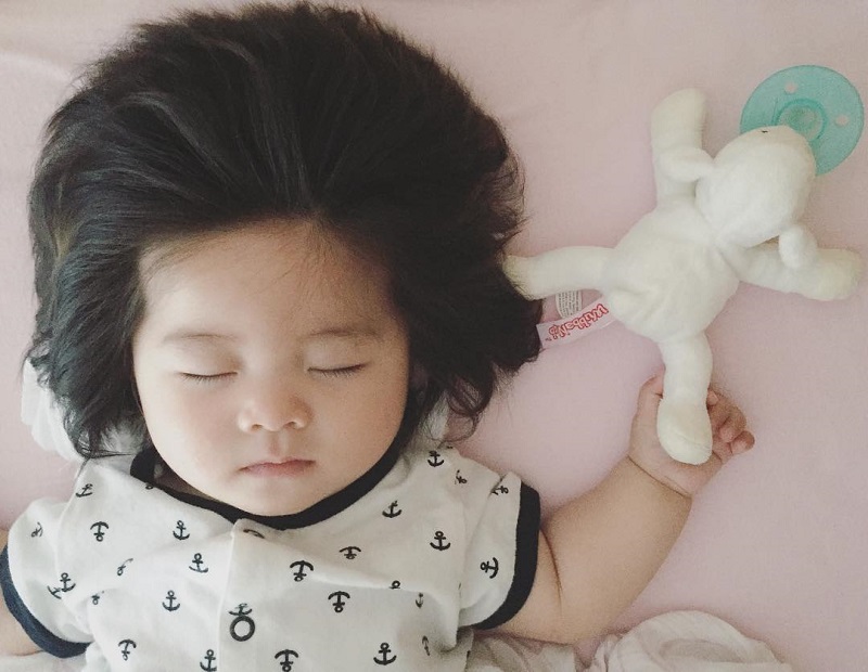 People Can't Get Enough Of This Baby Girl From Japan With Incredible Hair |  