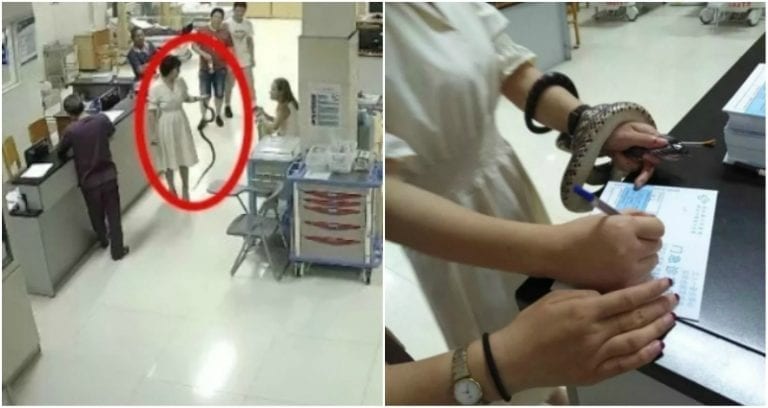 Fearless Woman Walks Into Chinese Hospital Holding the Snake That Bit Her