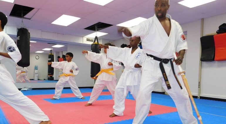 Alle‌‌ged Ki‌d‌nap‌pe‌r Chases Woman into Karate Studio, Gets Sent to H‌os‌pit‌al By The Sensei