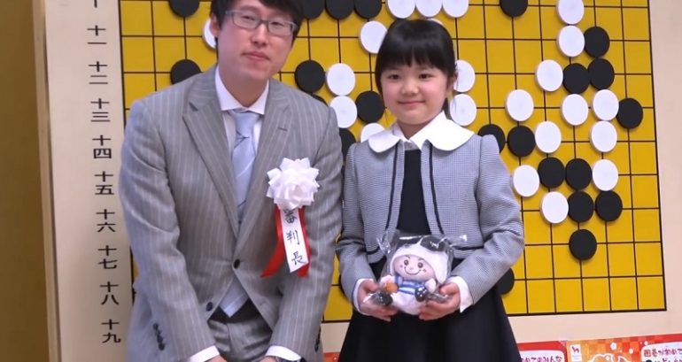 10-Year-Old Japanese Girl Becomes the Youngest Professional Go Player in the World