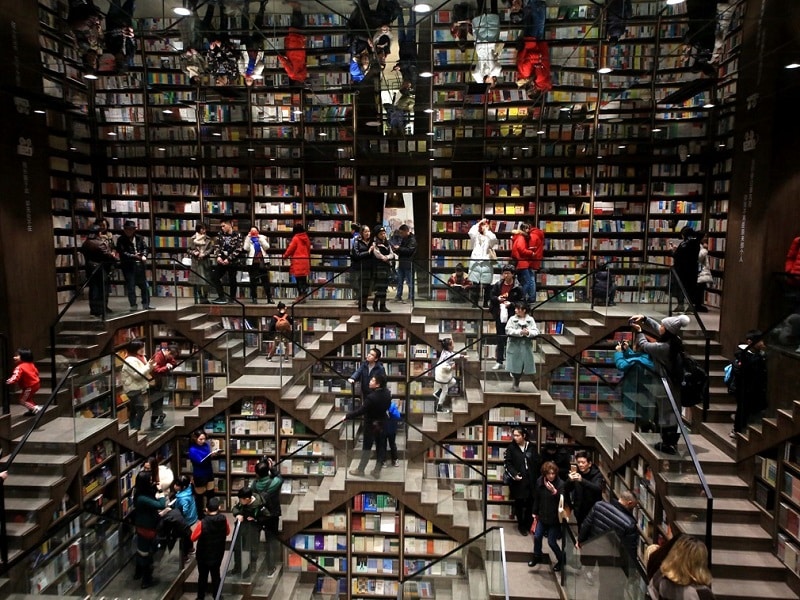 Chongqing, China is welcoming a new store that will surely blow the minds of bookworms.