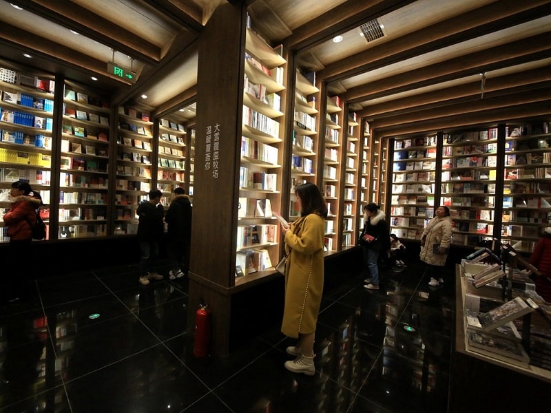 Chongqing, China is welcoming a new store that will surely blow the minds of bookworms.
