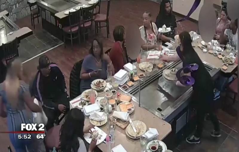 After enjoying a sumptuous meal at a Detroit Japanese steakhouse on Mother's Day, a group of 10 people decided to leave without paying for their food.