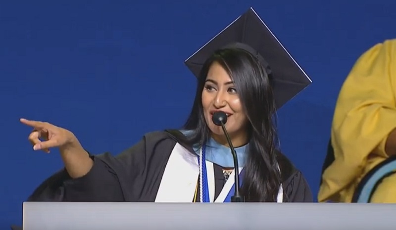 Proud Brother Shoots Epic Video Of Siblings Graduating On The Same Day 6942