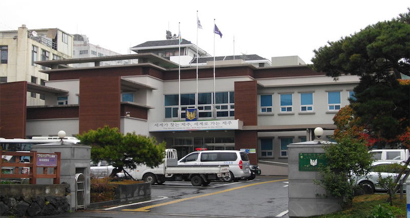 Korean Man Charged With Manslaughter After Helping Grandmother Open a Door