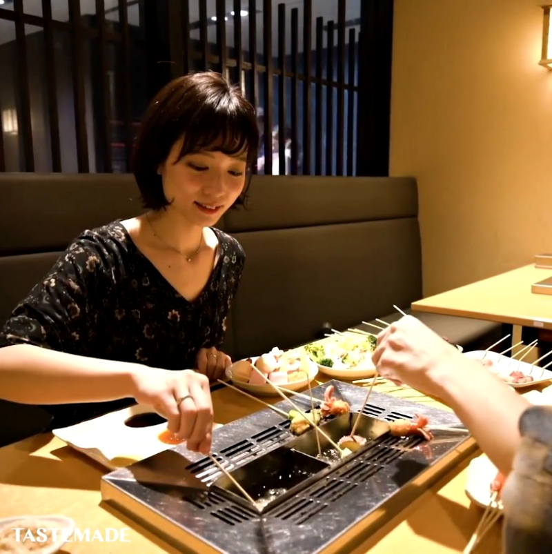 A restaurant in Japan that lets diners batter and fry their food to a perfect crisp is all the rage on social media.