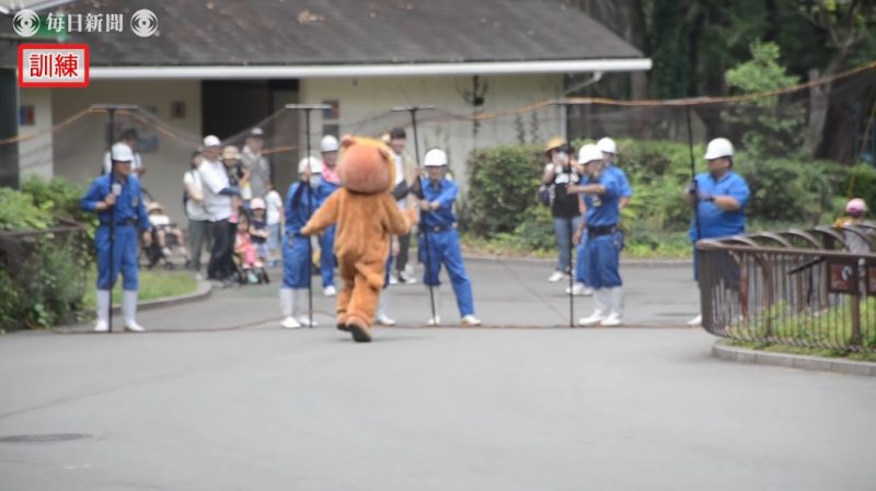 A drill preparing workers at a zoo in Ehima, Japan for an escaped lion has become the laughingstock of the internet over the weekend.