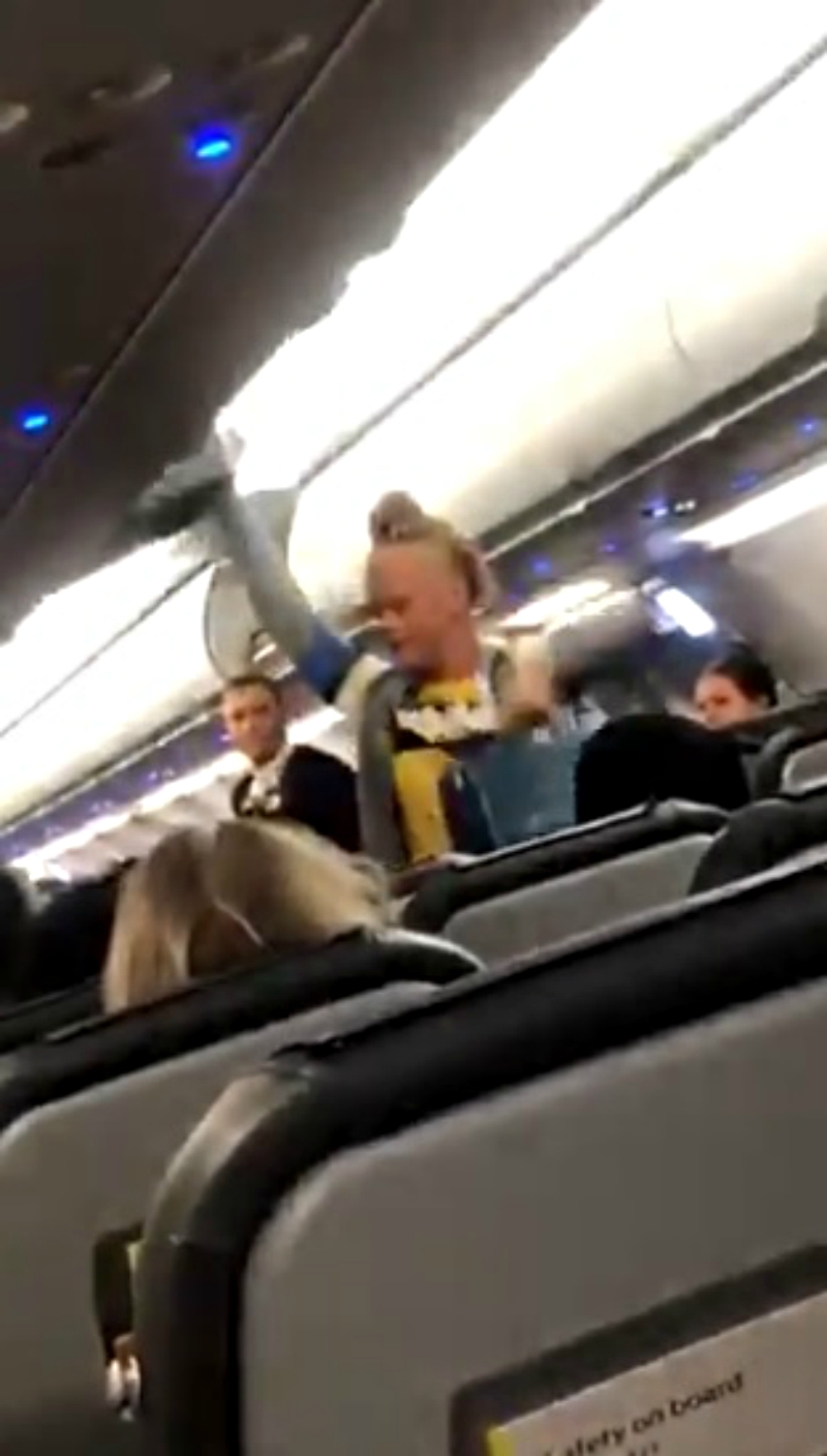 A pair of White women were kicked off of their flight after complaining about the presence of three other male Muslim passengers.