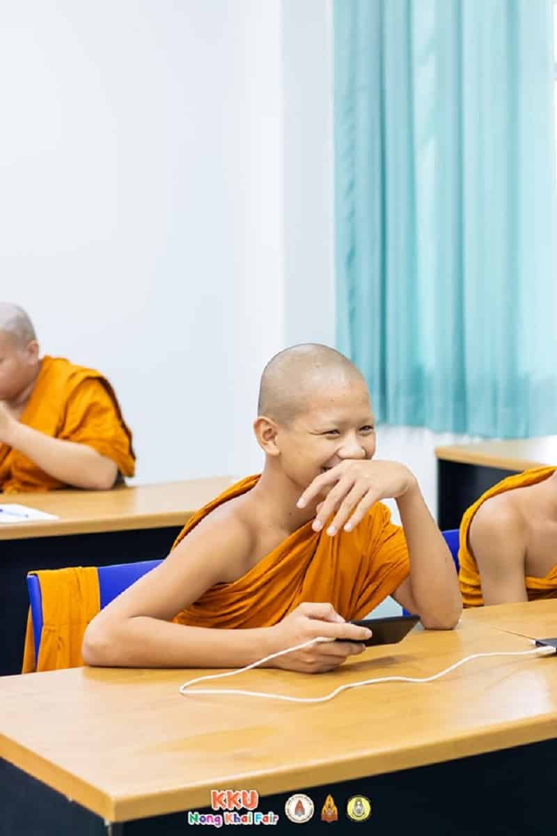 Three young novice monks from the Balee Sathit Suksa school were crowned as champions of an esports tournament for a mobile racing game in Thailand.
