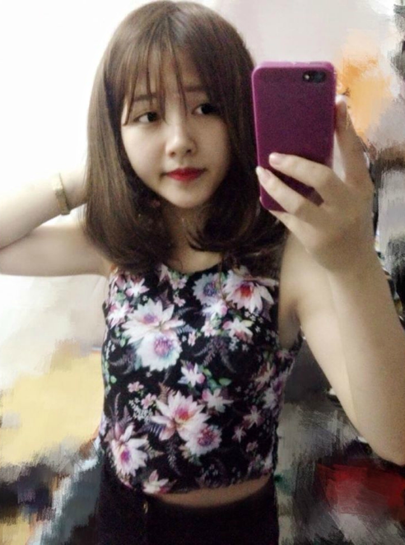 A Vietnamese woman is winning praise on social media after photos of her body transformation from 2016 to 2018 resurfaced on the internet.