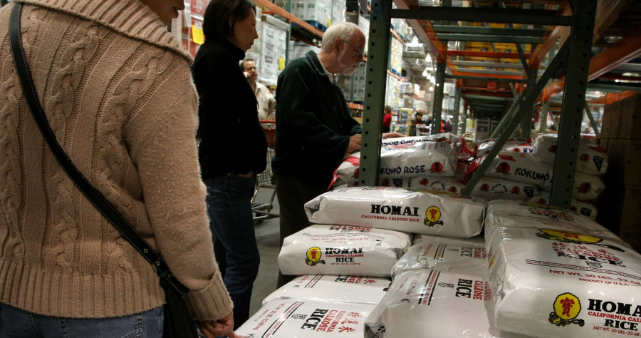 People Who Panic Bought Food Are Allegedly Trying to Return It to Costco