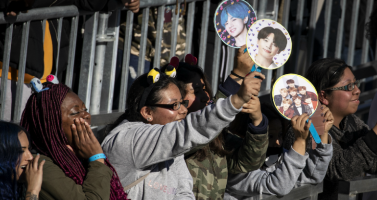 5 Times K-Pop Stans United to Make Change for Social Justice