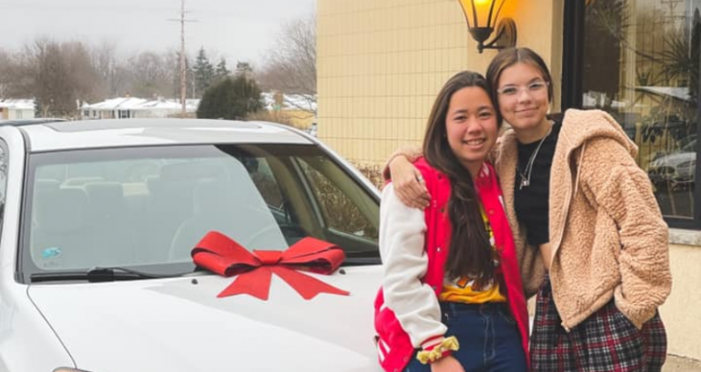 Chick-fil-A Employee Wins Car in Company Raffle, Gives It to Co-worker Who Bikes to Work