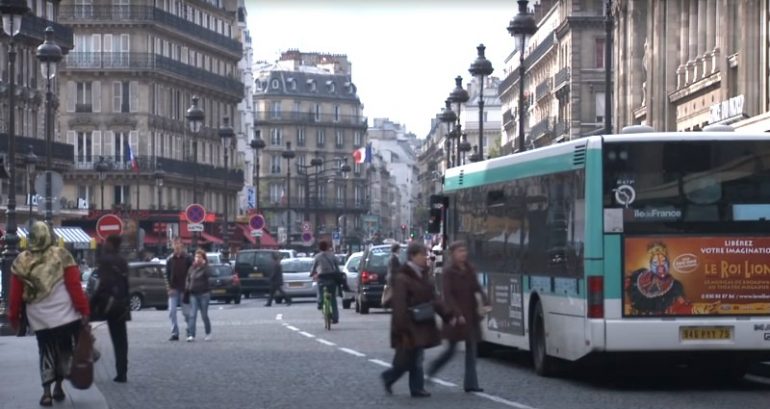 Japanese Man Attacked With Acid in Paris, Sparks Warning to Japanese Community