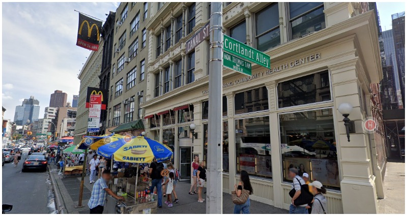 Asian Father Punched, Called Slur While Driving His Children in NYC