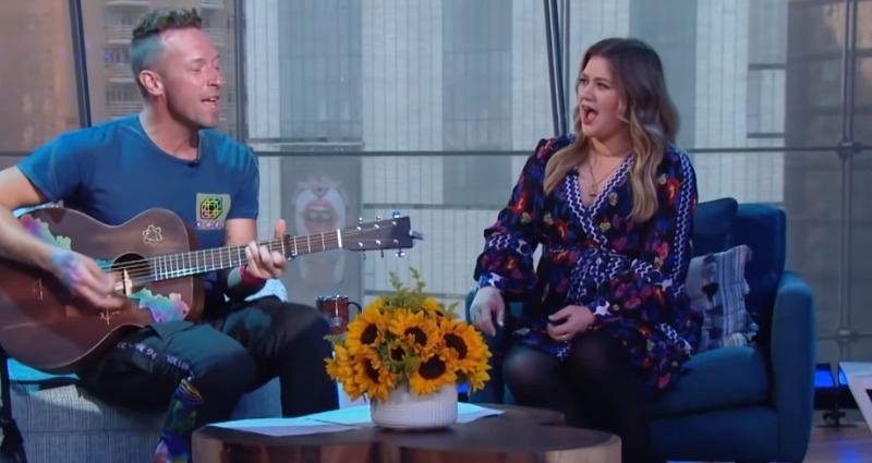 Chris Martin shocks Kelly