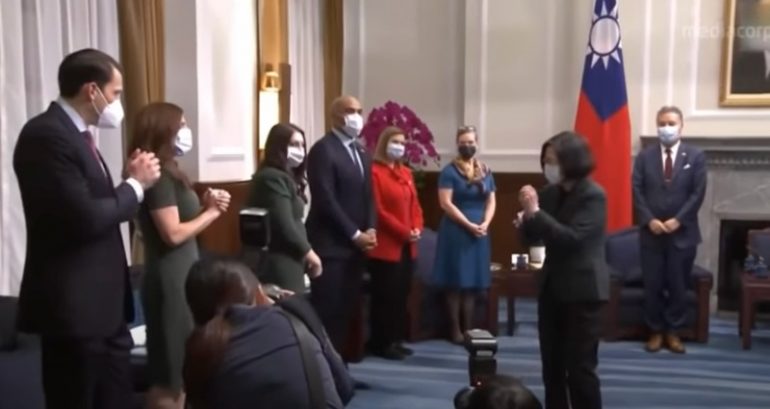 Bipartisan U.S. lawmaker group ignore China’s ‘blunt message’ against visiting Taiwan amid rising tensions