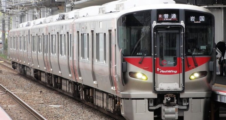 Japanese train driver sues employer over 49 cents docked from his wages for 2-minute delay